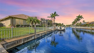 4735 Starboard Dr, Bradenton, FL 34208