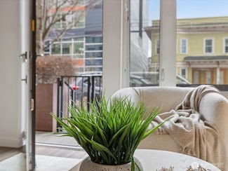 1760 NW 56th St Unit 110, Seattle, WA 98107