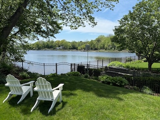 21 Oak Ridge Park, Westport, CT 06880