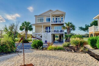 1010 W Pelican Dr, Oak Island, NC 28465