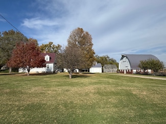 2210 400th St, Walnut, IA 51577