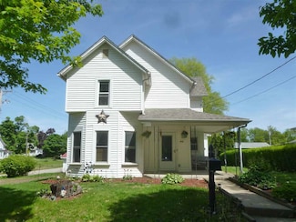908 Lynn St, Tipton, IA 52772