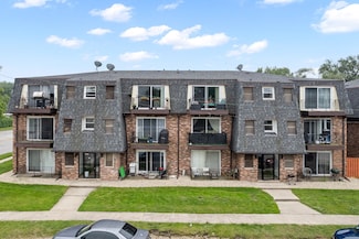6401 W Home Ave Unit 6A, Worth, IL 60482