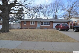 211 Skyway Rd, Lincoln, NE 68505