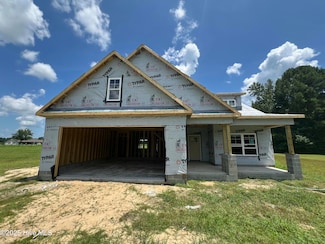 3725 Huntcliff Dr, La Grange, NC 28551