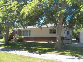 205 4th St SE, Cokato, MN 55321