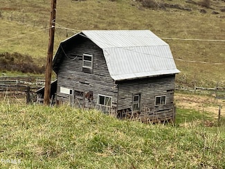 214 Comers Creek Rd, Sugar Grove, VA 24375