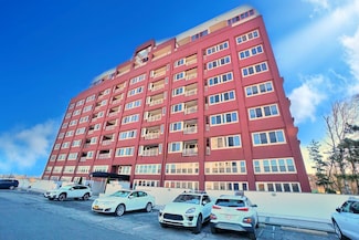 80 Bay Street Landing Unit 4A, Staten Island, NY 10301