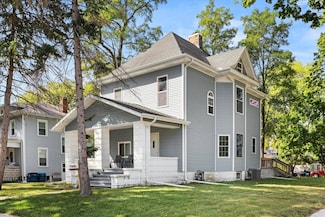 819 N Chicago St, Pontiac, IL 61764