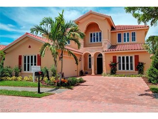 2093 Torino Way, Naples, FL 34105
