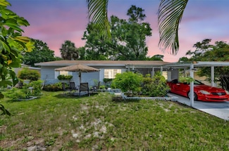906 25th St NW, Winter Haven, FL 33881