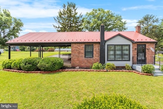 15029 Clear Spring Rd, Williamsport, MD 21795