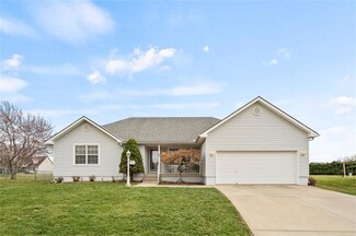606 Horseshoe Dr, Pleasant Hill, MO 64080