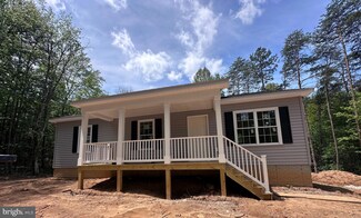 1219 Arrington Mountain Rd, Haywood, VA 22722