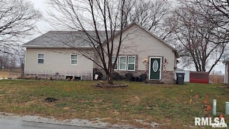 701 3rd St, Seaton, IL 61476
