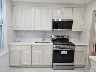 1222 Simpson St, Bronx, NY 10459