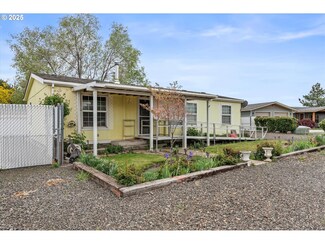 10503 G Ct, Island City, OR 97850