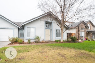 2188 E Pinedale Ave, Fresno, CA 93720