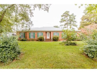 1380 Riverview Dr, West Point, VA 23181