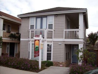 1346 New Hampshire Ct Unit 18, Salinas, CA 93905