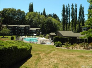 13277 15th Ave NE, Seattle, WA 98125