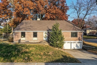 4801 NE Sherwood Dr, Kansas City, MO 64119