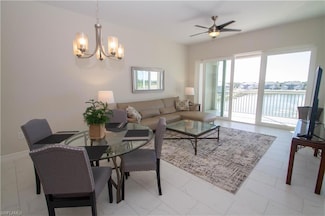 163 Indies Dr E Unit 203, Naples, FL 34114