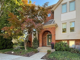 381 Hamilton St, Plymouth, MI 48170