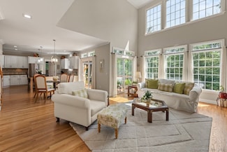 105 Lake Ridge Rd, Southbury, CT 06488