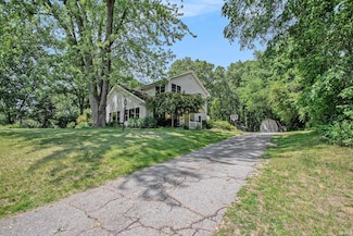 10227 Jefferson Rd, Osceola, IN 46561