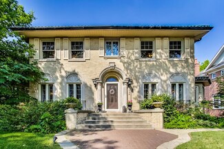 154 Akenside Rd, Riverside, IL 60546