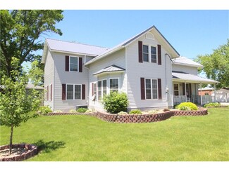 5926 Troy Mills Rd, Coggon, IA 52218