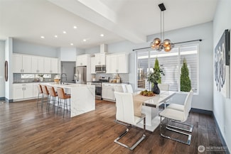 121 Palisades Place, Pacific, WA 98047