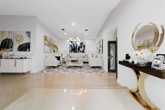 11860 SW 112th Ave Cir, Miami, FL 33176