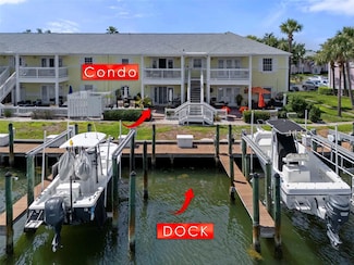 5174 Beach Dr SE Unit B, Saint Petersburg, FL 33705