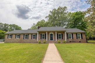 100 Woodland Cir, Franklin, VA 23851