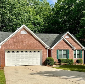 6360 Snug Harbor Dr, Flowery Branch, GA 30542