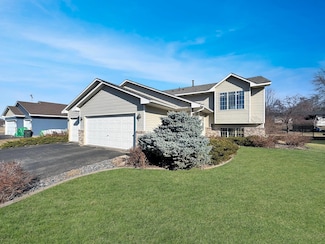 9192 Fallon Dr NE, Monticello, MN 55362
