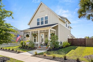 383 Oak Park St, Summerville, SC 29486