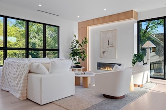90 Auburndale Ave, West Newton, MA 02465