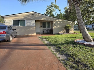 6626 SW 1st Ct, Pembroke Pines, FL 33023