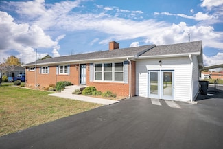 222 Cardinal Dr, McMinnville, TN 37110