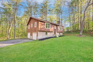 12 Michael Ave, Nashua, NH 03062
