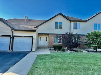 1477 Longwood Dr Unit 621, Sycamore, IL 60178