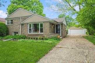 3708 Church St, Evanston, IL 60203