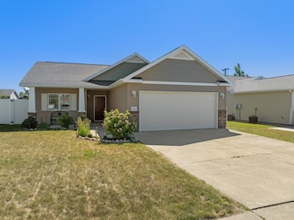 3004 11th St NW, Minot, ND 58703