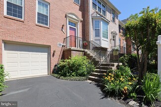 7413 Gillingham Row, Alexandria, VA 22315