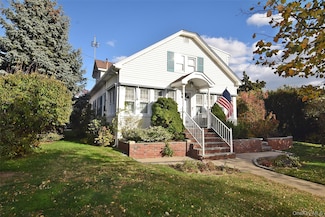 3041 Eastern Pkwy, Baldwin, NY 11510