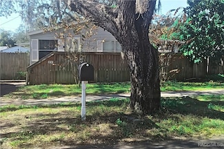 1205 Calvary Rd, Holiday, FL 34691