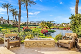 143 Desert Holly Dr, Palm Desert, CA 92211